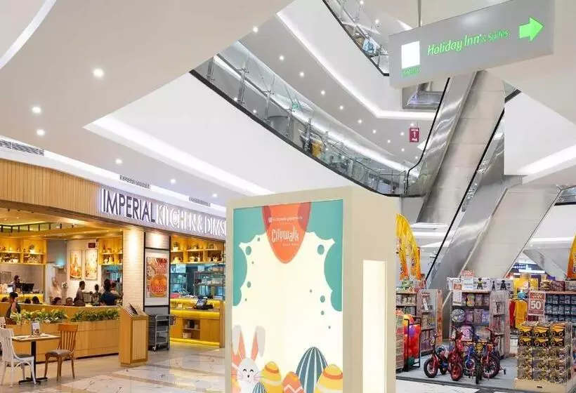 Fotos del hotel Holiday Inn & Suites Jakarta Gajah Mada, An Ihg:  7