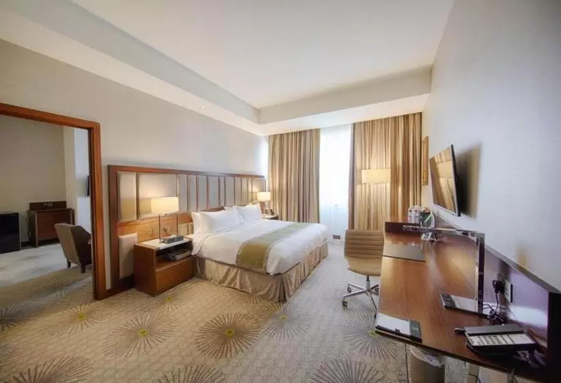 Fotos del hotel Holiday Suites Al Aziziah:  13