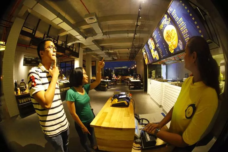 Fotos del hotel Yello Hotel Jemursari:  8