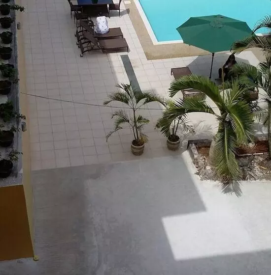 Fotos del hotel Cherrys Home Too Inland Resort:  25