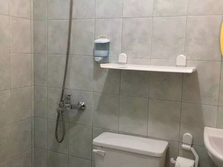 Fotos del hotel Cherrys Home Too Inland Resort:  20