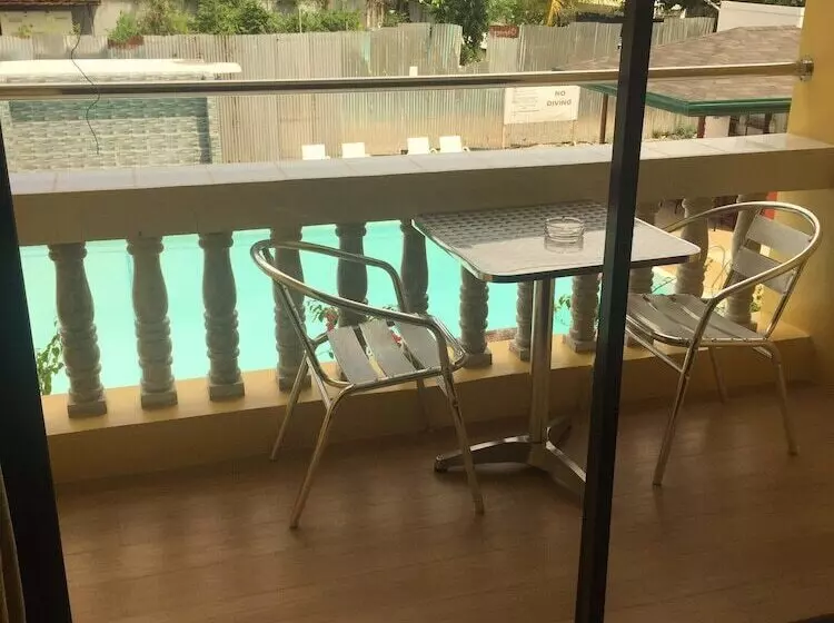 Fotos del hotel Cherrys Home Too Inland Resort:  19