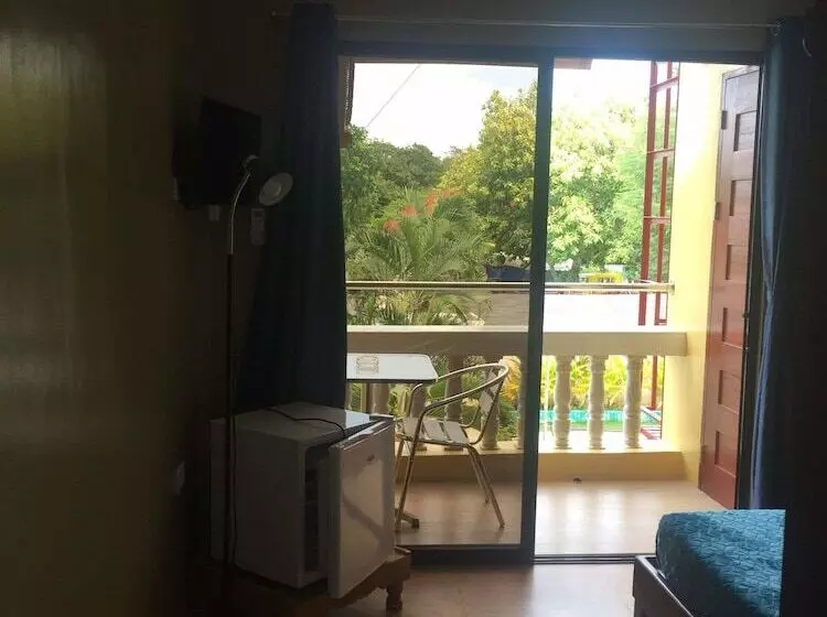 Fotos del hotel Cherrys Home Too Inland Resort:  8