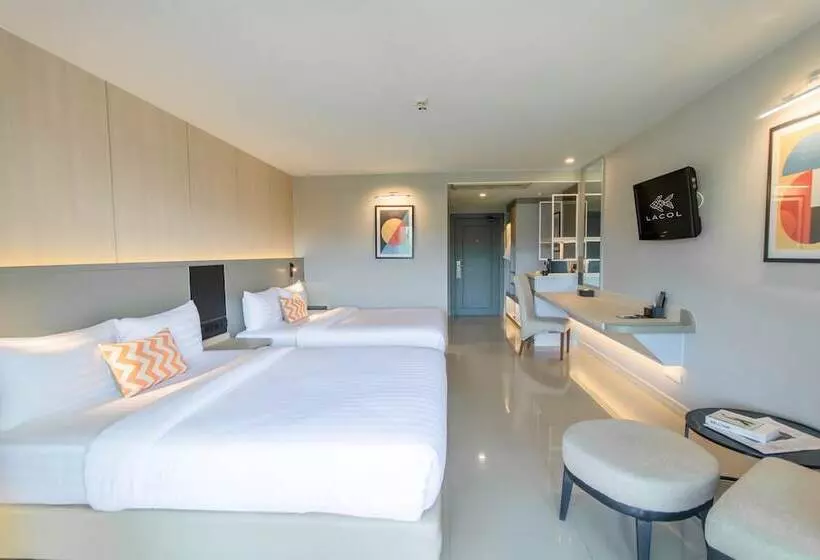 Romantic Resort & Spa