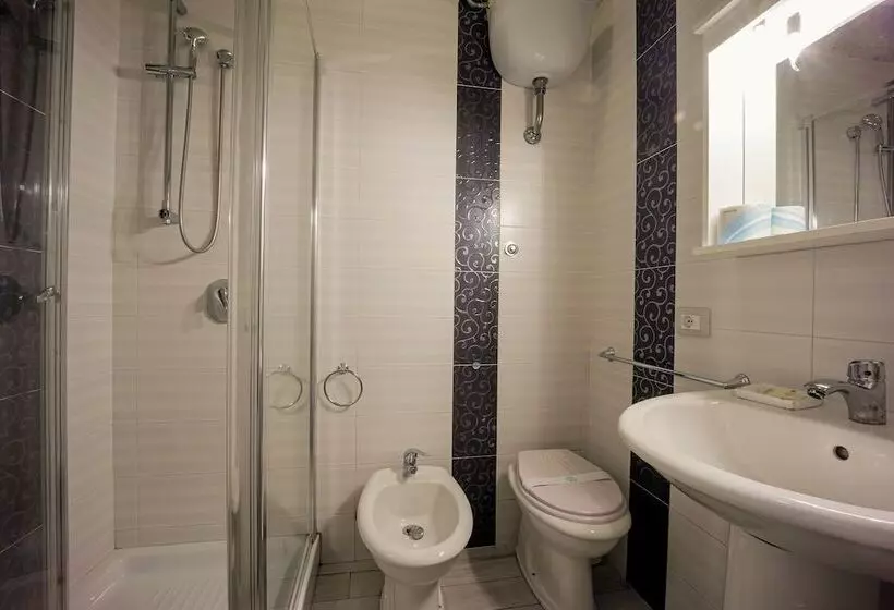 Fotos del hotel New Sayonara:  4