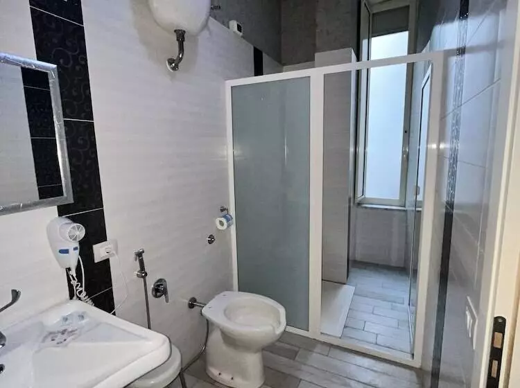 Fotos del hotel New Sayonara:  9