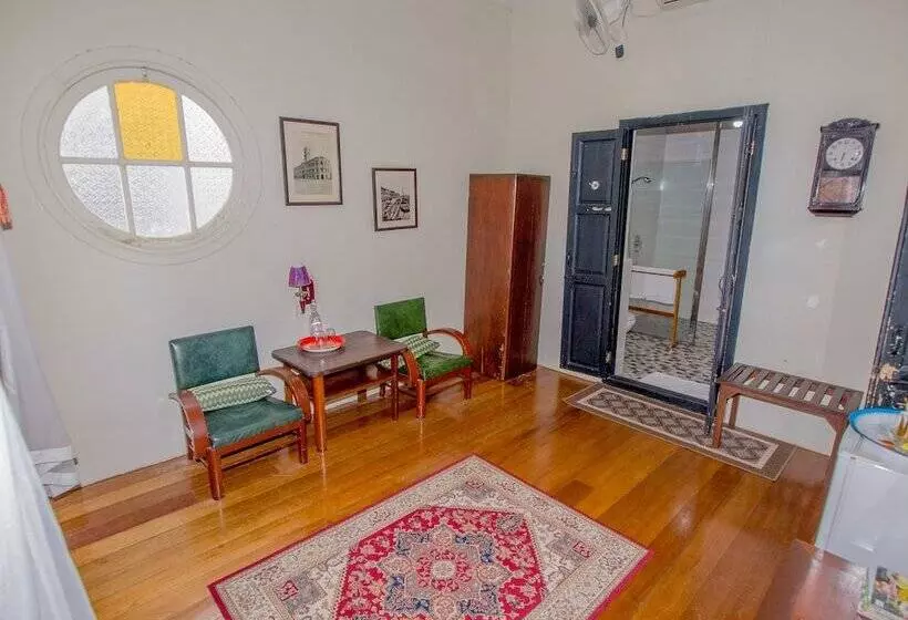 Fotos del hotel Noordin Street House:  2