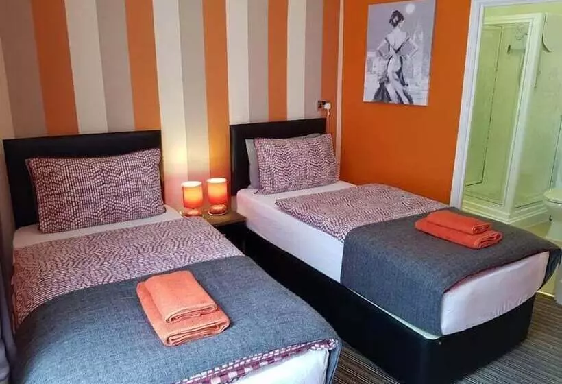 Fotos del hotel Robin 7 Lodge City Centre:  16