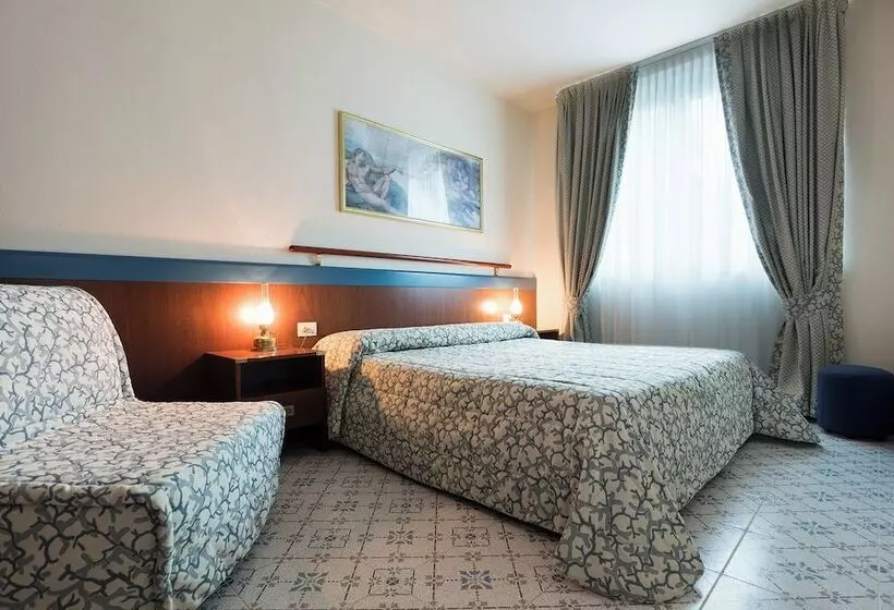 Fotos del hotel Apart Holiday:  2