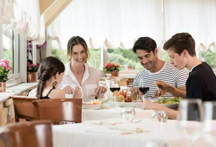 Fotos del hotel Apart Holiday:  11