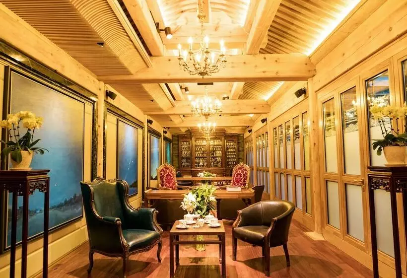 Fotos del hotel Cours Et Pavillons:  6