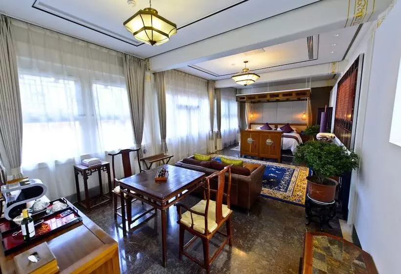 Fotos del hotel Cours Et Pavillons:  2