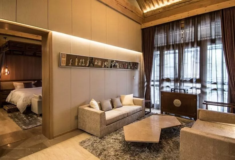 Fotos del hotel Cours Et Pavillons:  11