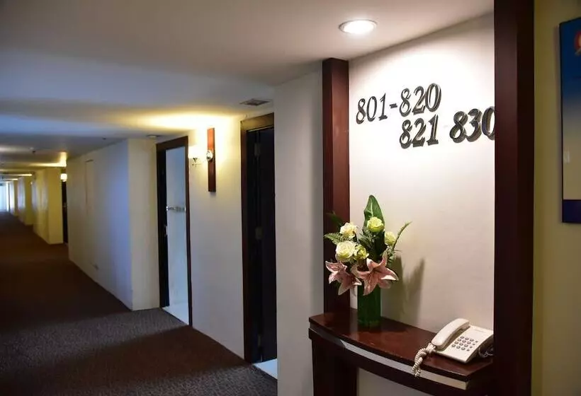 Fotos del hotel Golden Crown Grand:  15