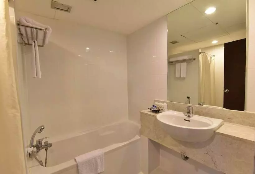 Fotos del hotel Golden Crown Grand:  7