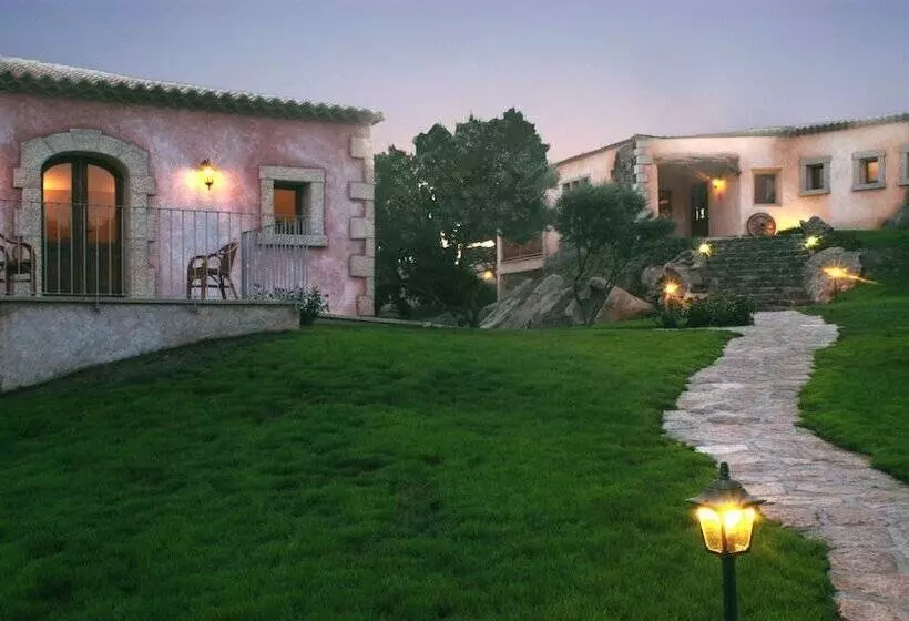 Fotos del hotel Tenuta Pilastru:  25