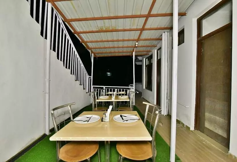 Fotos del hotel Oyo Rooms Devdar Valley:  15
