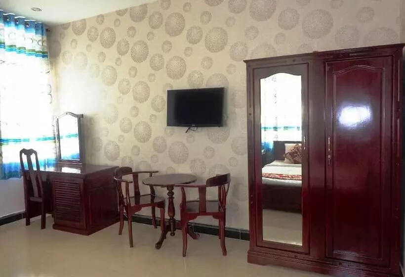 Fotos del hotel Thi Long Phung:  23