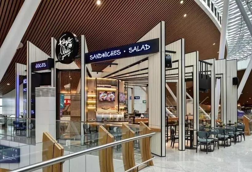 Fotos del hotel Plaza Premium Lounge Klia  Wellness Spa:  4