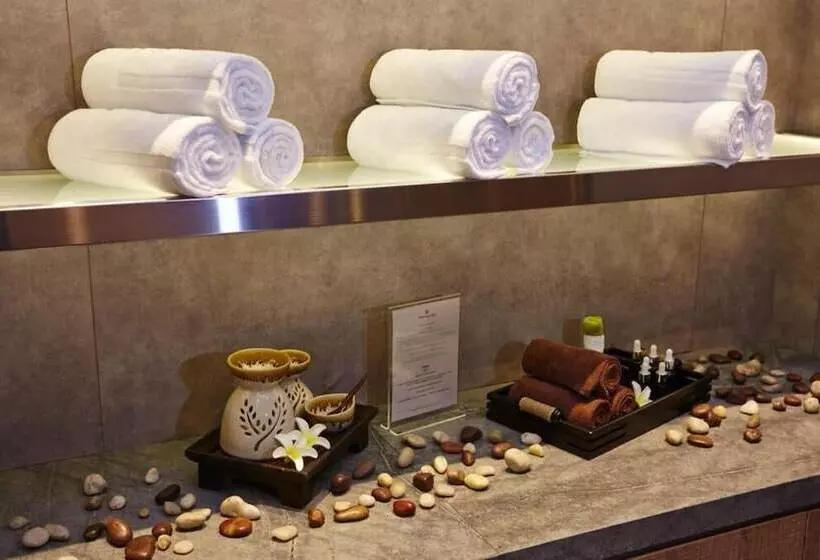 Fotos del hotel Plaza Premium Lounge Klia  Wellness Spa:  3
