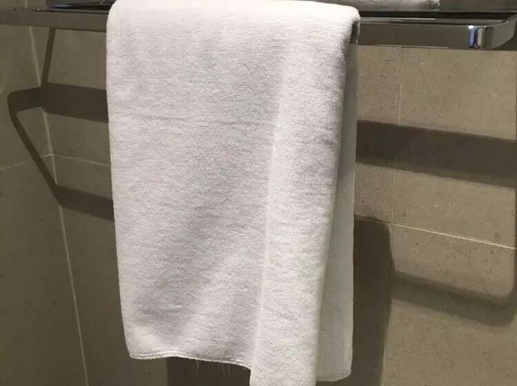 Fotos del hotel Plaza Premium Lounge Klia  Wellness Spa:  19