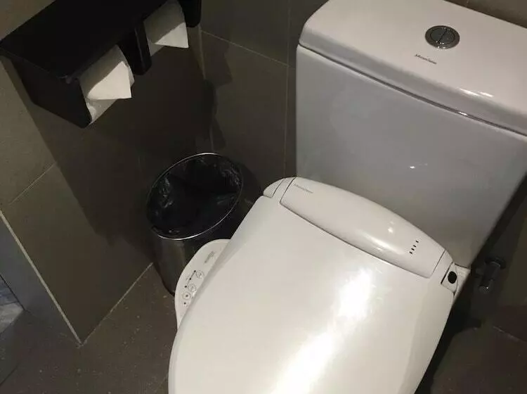 Fotos del hotel Plaza Premium Lounge Klia  Wellness Spa:  16