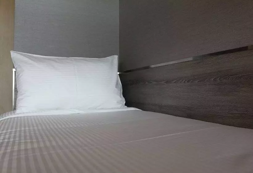 Fotos del hotel Plaza Premium Lounge Klia  Wellness Spa:  22