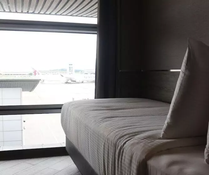 Fotos del hotel Plaza Premium Lounge Klia  Wellness Spa:  23