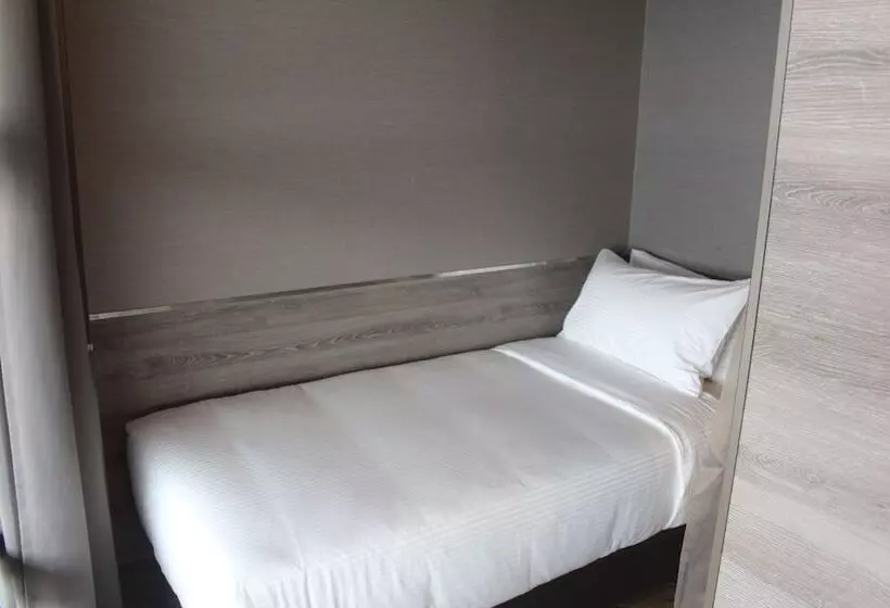 Fotos del hotel Plaza Premium Lounge Klia  Wellness Spa:  20