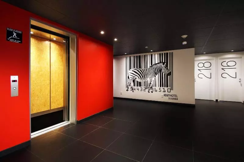 Fotos del hotel B My Hotel:  11