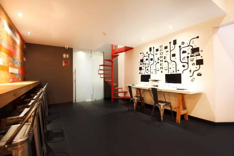 Fotos del hotel B My Hotel:  6