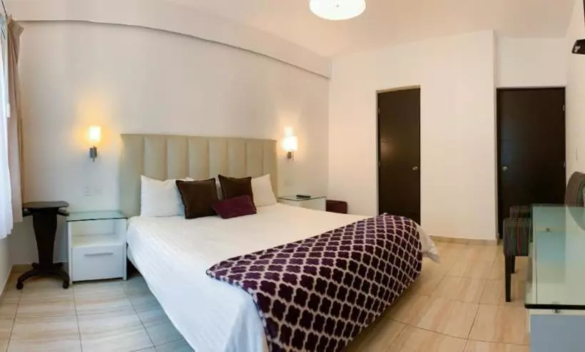 Fotos del hotel Condesa 185:  8