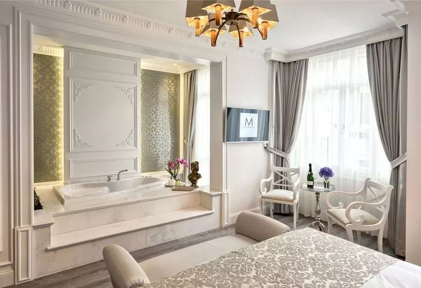 Fotos del hotel Mirrors:  24