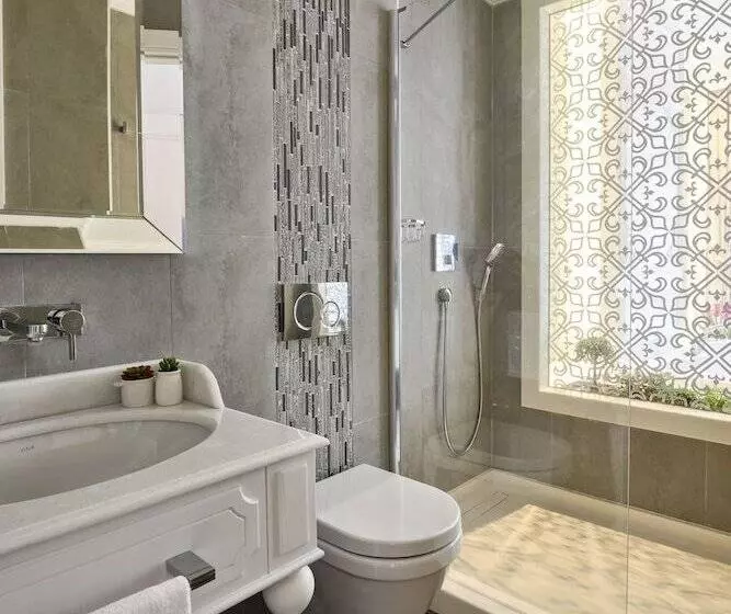 Fotos del hotel Mirrors:  3