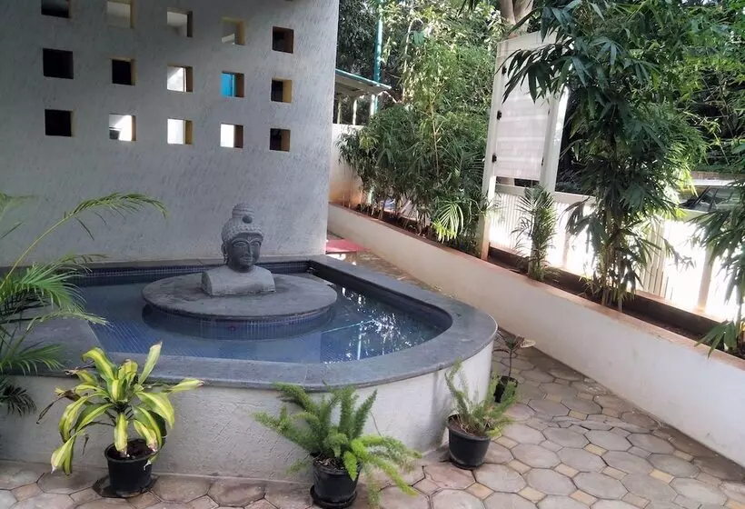 Fotos del hotel Vinaya Royal Inn:  7