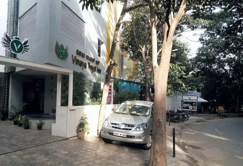 Fotos del hotel Vinaya Royal Inn:  1