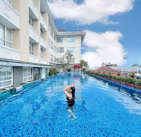 Fotos del hotel Grand Zuri Malioboro:  3