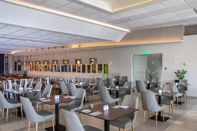 Fotos del hotel Mayfair Gardens:  19