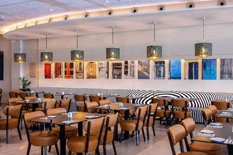 Fotos del hotel Mayfair Gardens:  11