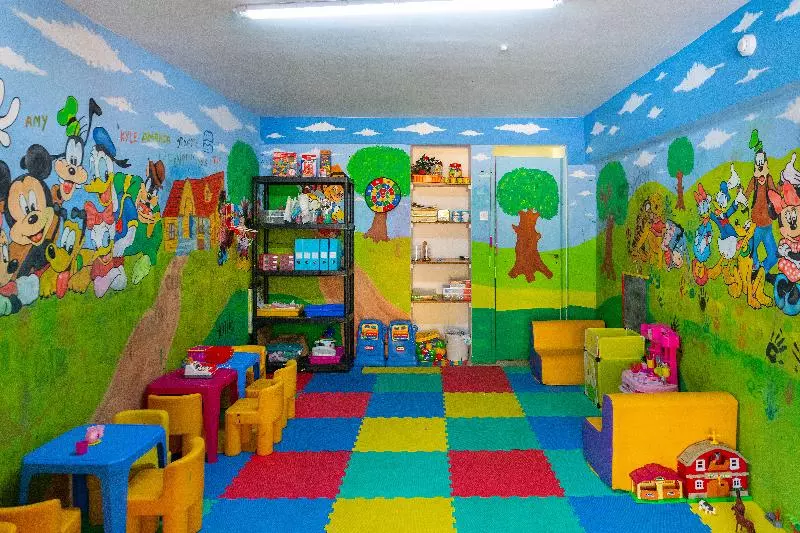 Fotos del hotel Mayfair Gardens:  6