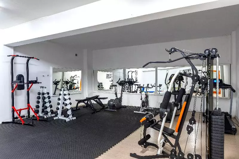 Fotos del hotel Mayfair Gardens:  3