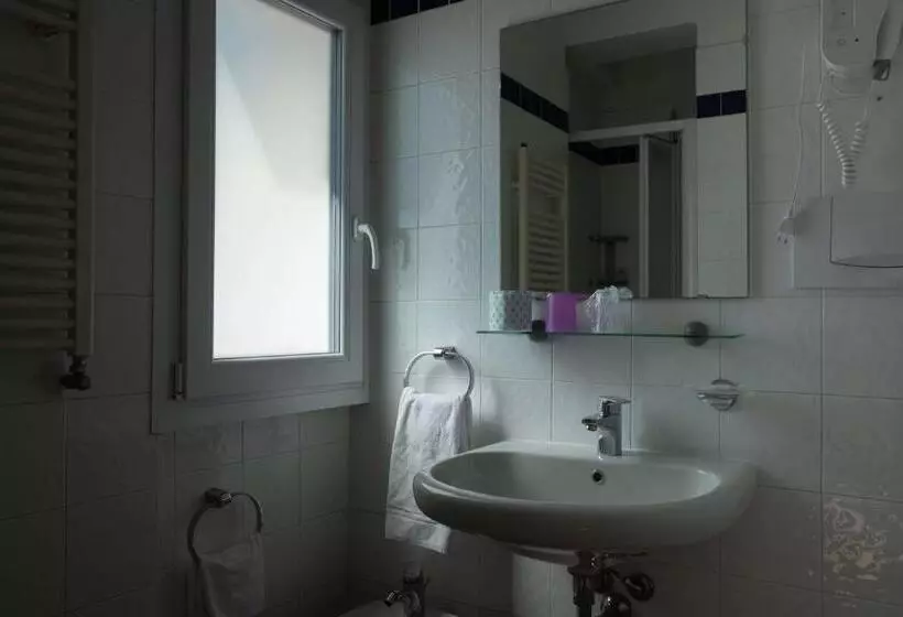 Fotos del hotel Ping Pong:  6