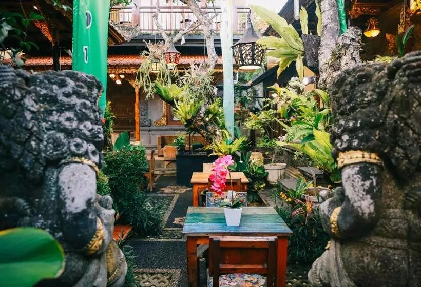 Fotos del hotel Loka House:  6