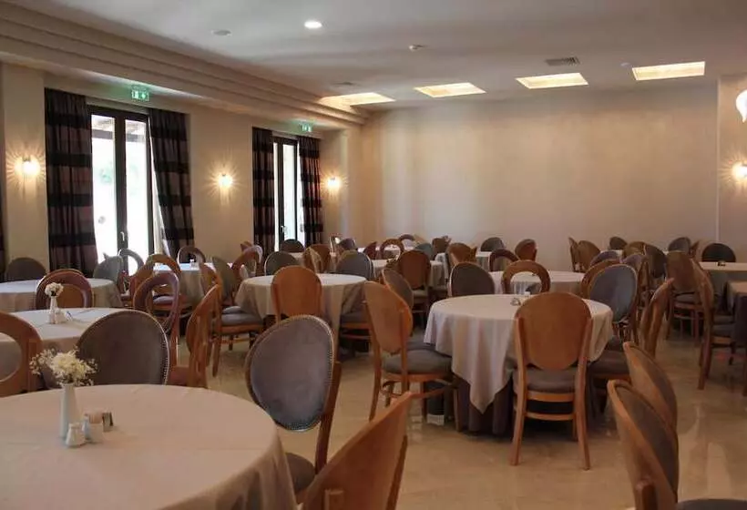 Fotos del hotel Grand Meteora:  17