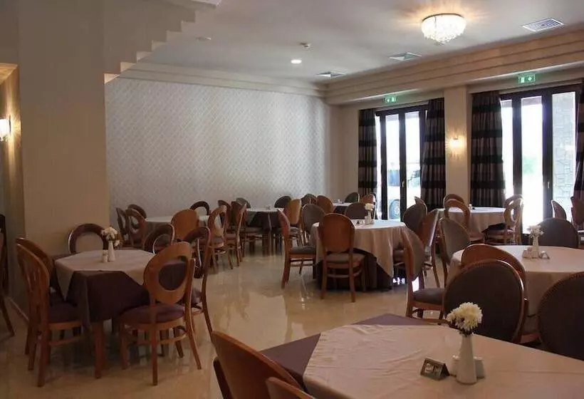 Fotos del hotel Grand Meteora:  5