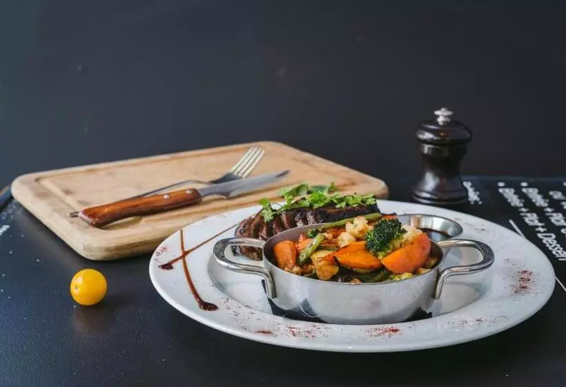 Fotos del hotel Le Petit Cosy Hôtel:  3