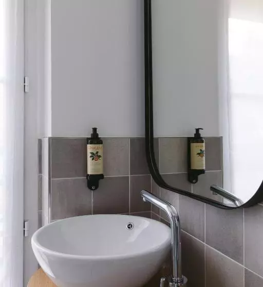 Fotos del hotel Le Petit Cosy Hôtel:  11