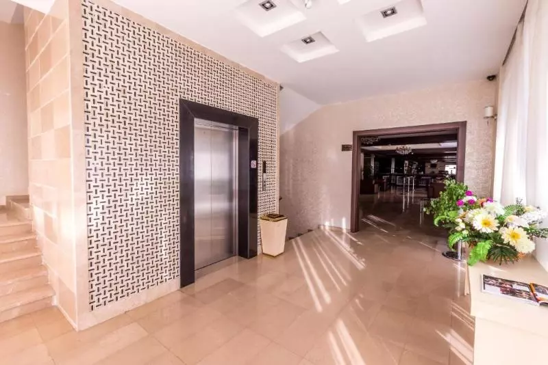 Fotos del hotel Ruma Expo:  3