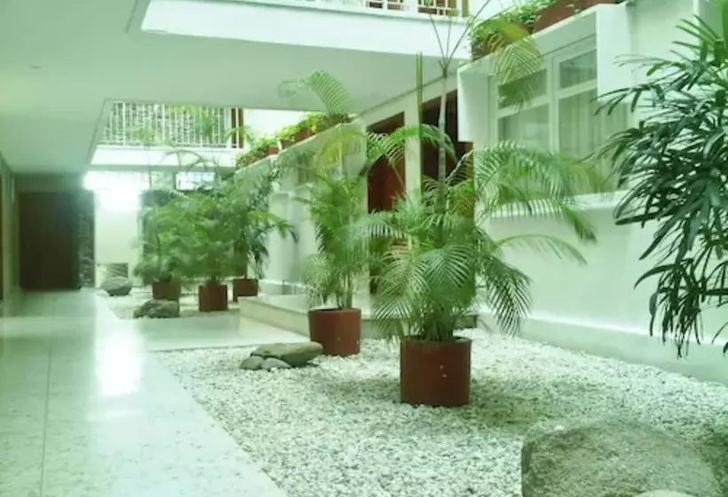 Fotos del hotel Vallclaire Suites:  5