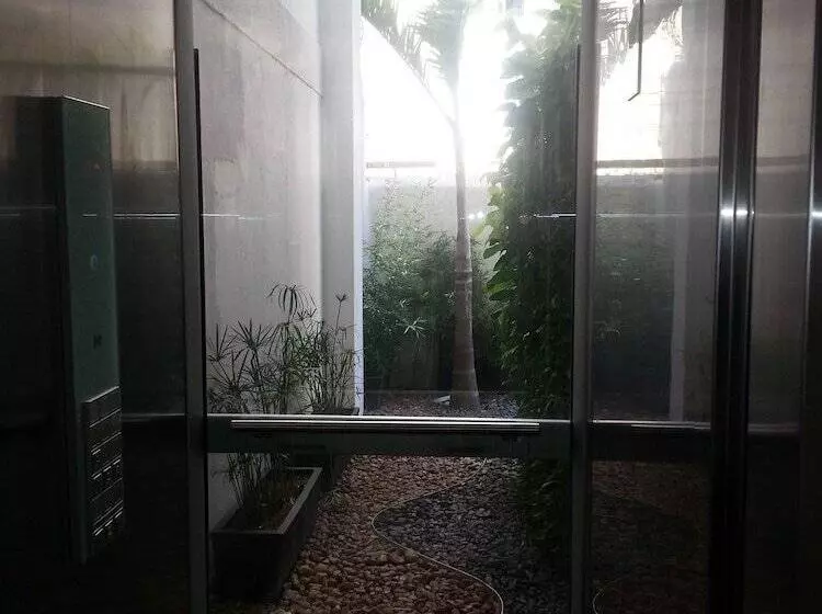 Fotos del hotel Vallclaire Suites:  8